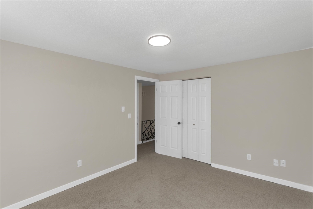 22 Warebrook Villiage, Unit 22 Ware, MA 01082 - Photo 12 of 23