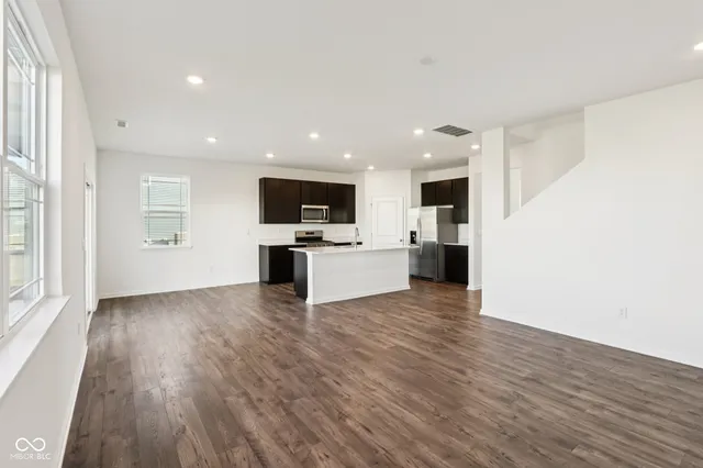 $394,900 | 6026 Madera Drive, Whitestown, IN 46075