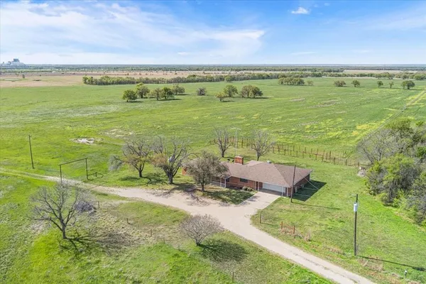 $995,000 | 276 Circle P Lane, Riesel, TX 76682