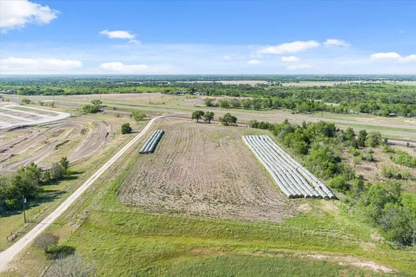 $995,000 | 276 Circle P Lane, Riesel, TX 76682