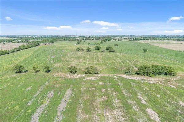$995,000 | 276 Circle P Lane, Riesel, TX 76682