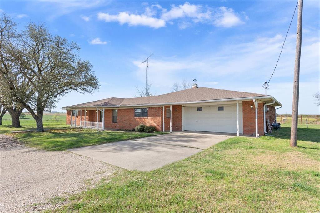 276 Circle P Lane Riesel, TX 76682 - Photo 8 of 38