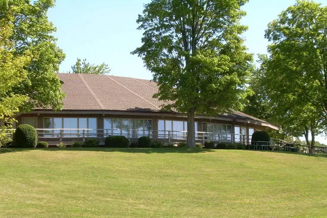 $3,750 | 2185 Gainsboro Avenue, Davis, IL 61019