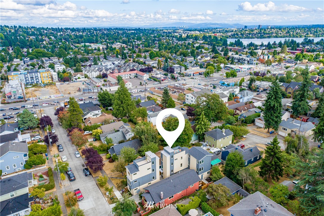 915 North 87th Street Seattle, WA 98103 - Photo 14 of 15