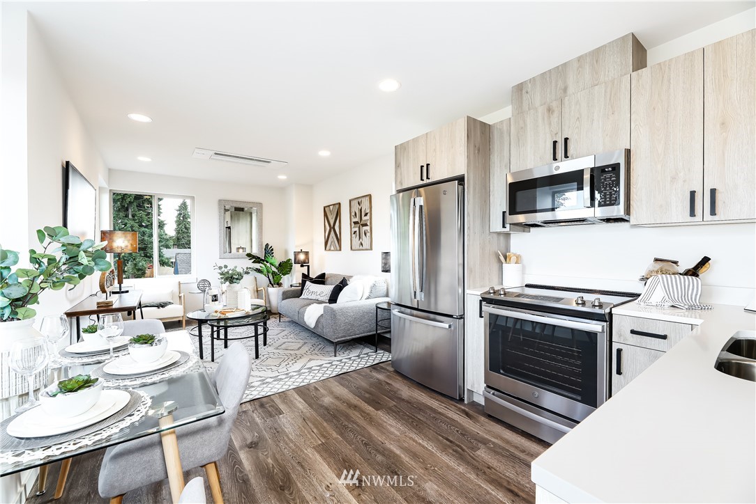 915 North 87th Street Seattle, WA 98103 - Photo 3 of 15