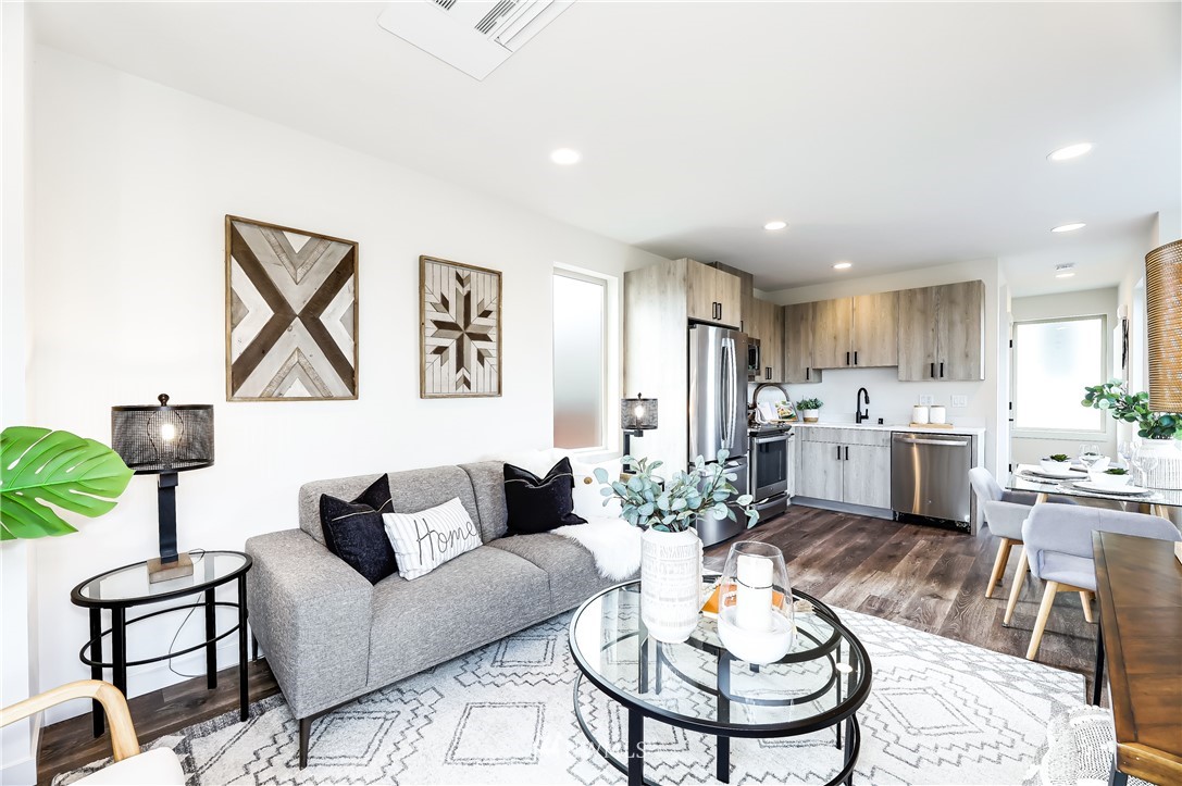 915 North 87th Street Seattle, WA 98103 - Photo 8 of 15