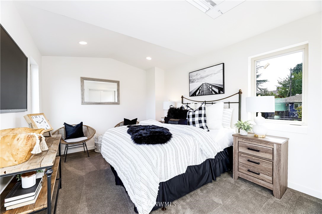 915 North 87th Street Seattle, WA 98103 - Photo 9 of 15