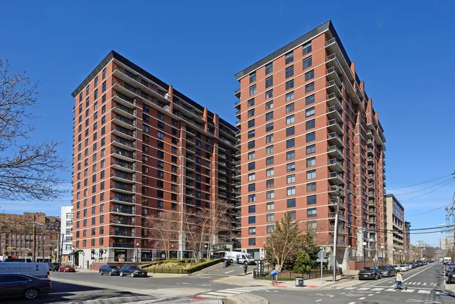 $888,000 | 700 1st Street, Unit 6E, Hoboken, NJ 07030