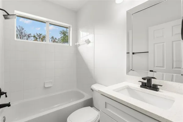 $725,000 | 15321 Vireoglen Lane, Lithia, FL 33547