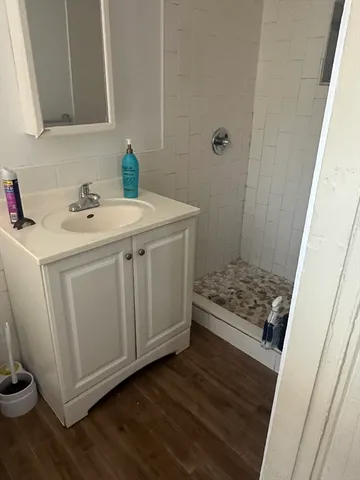 $1,500 | 291 Newport Avenue, Unit 2, Quincy, MA 02170