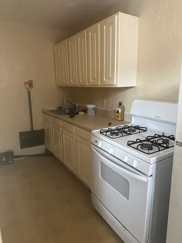 $1,500 | 291 Newport Avenue, Unit 2, Quincy, MA 02170