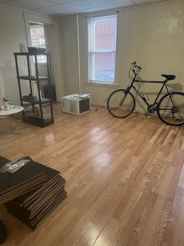 $1,500 | 291 Newport Avenue, Unit 2, Quincy, MA 02170