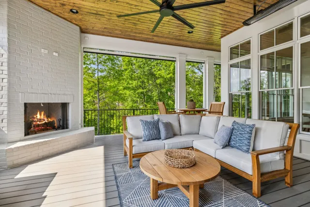 $3,988,111 | 8876 Edgecomb Drive, College Grove, TN 37046