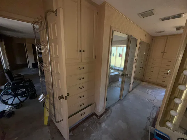 a view of a storage & utility room