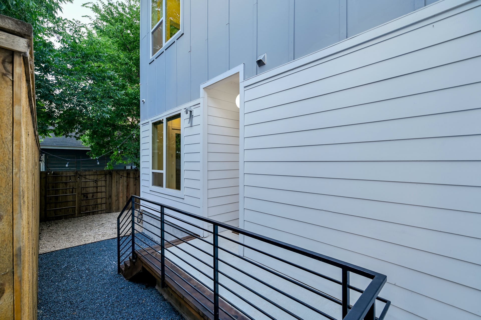 1131 Map Street, Unit 2 Austin, TX 78721 - Photo 26 of 37