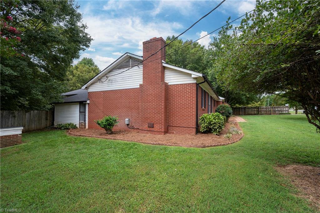 228 Eaton Road Mocksville, NC 27028 - Photo 12 of 41 Gallery Image 12