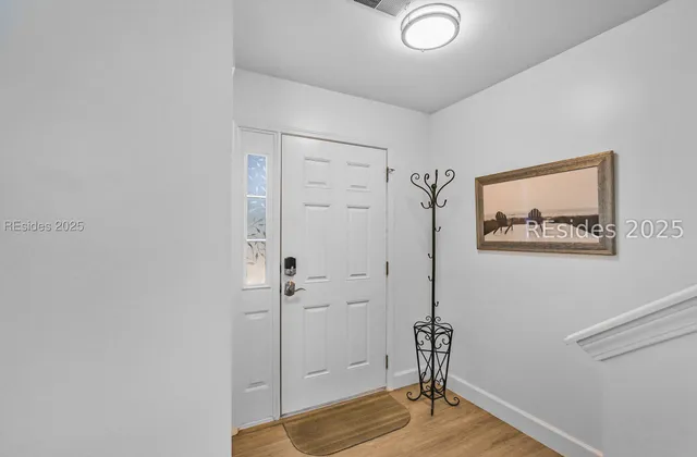 $565,000 | 7 Lakeside Drive, Bluffton, SC 29910