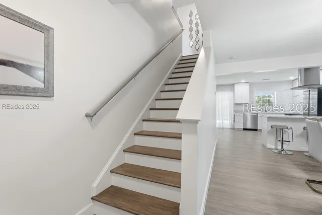 $565,000 | 7 Lakeside Drive, Bluffton, SC 29910