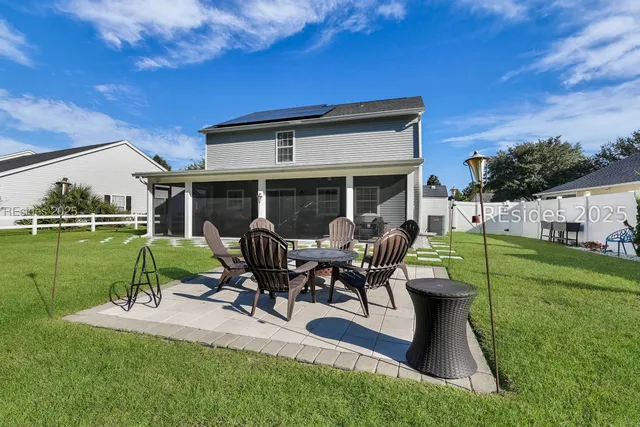 $565,000 | 7 Lakeside Drive, Bluffton, SC 29910