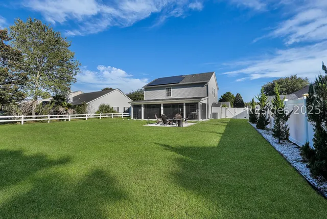 $565,000 | 7 Lakeside Drive, Bluffton, SC 29910