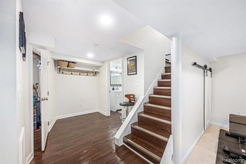 3509 Durham Road Royal Oak, MI 48073 - Photo 16 of 26