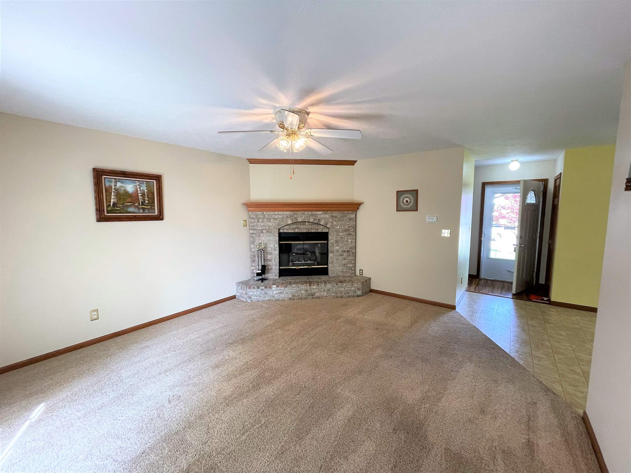 2805 Biscayne Drive Springfield, IL 62707 - Photo 8 of 27