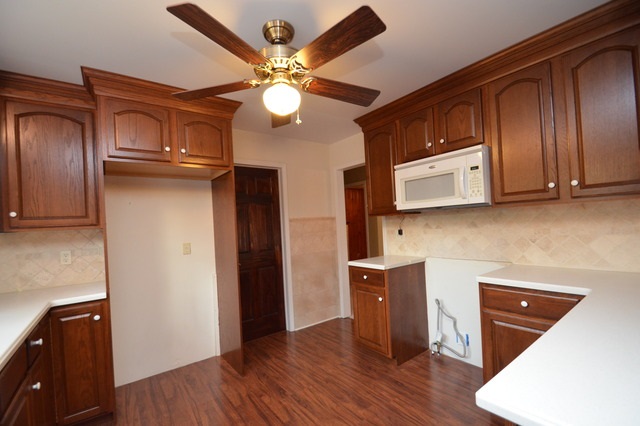 809 West Ridge Road Peoria, IL 61614 - Photo 11 of 25 Gallery Image 11