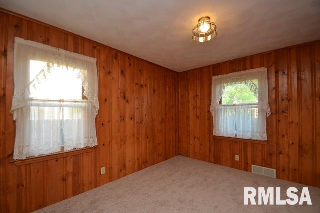 809 West Ridge Road Peoria, IL 61614 - Photo 15 of 25 Gallery Image 15