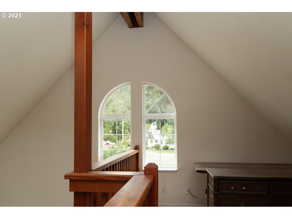 6572 Main Street Springfield, OR 97478 - Photo 17 of 21 Gallery Image 17
