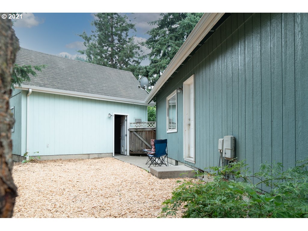 6572 Main Street Springfield, OR 97478 - Photo 19 of 21 Gallery Image 19