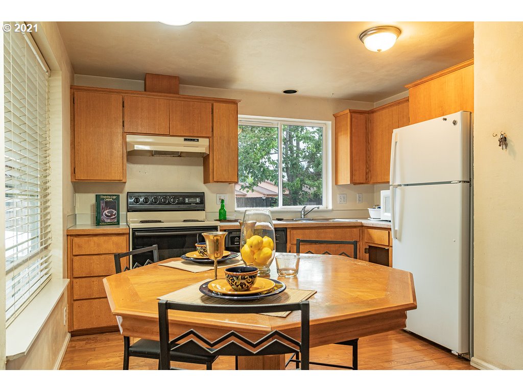 6572 Main Street Springfield, OR 97478 - Photo 5 of 21 Gallery Image 5