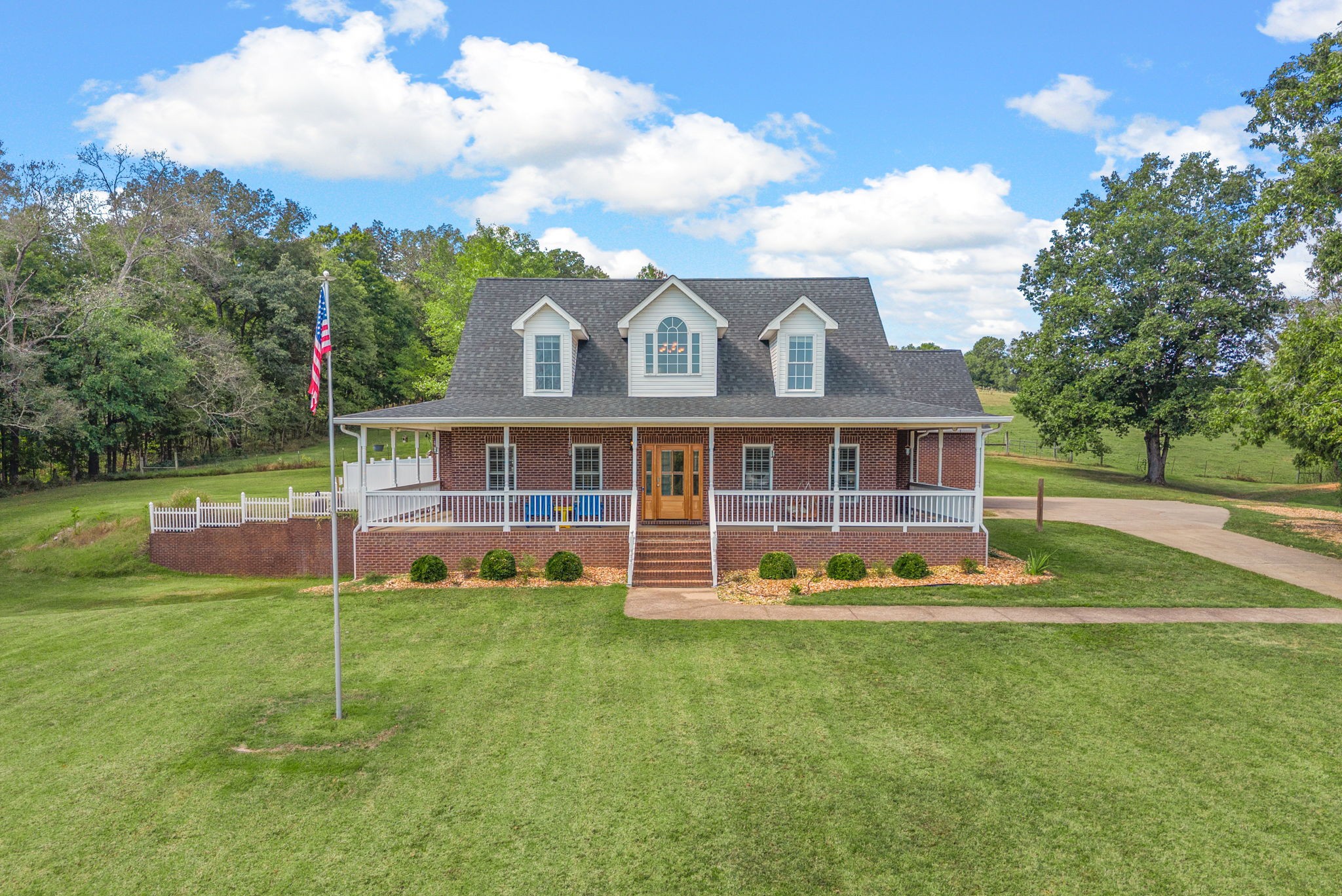 3989 Cadiz Road Bumpus Mills, TN 37028 - Photo 2 of 97