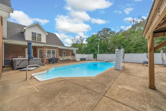 $1,175,000 | 3989 Cadiz Road, Bumpus Mills, TN 37028