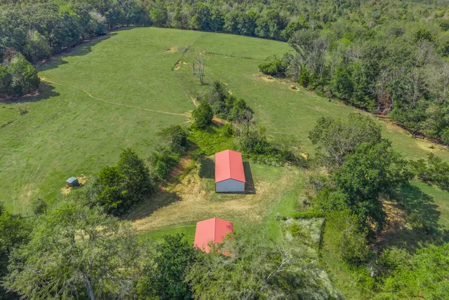 $1,200,000 | 3989 Cadiz Road, Bumpus Mills, TN 37028