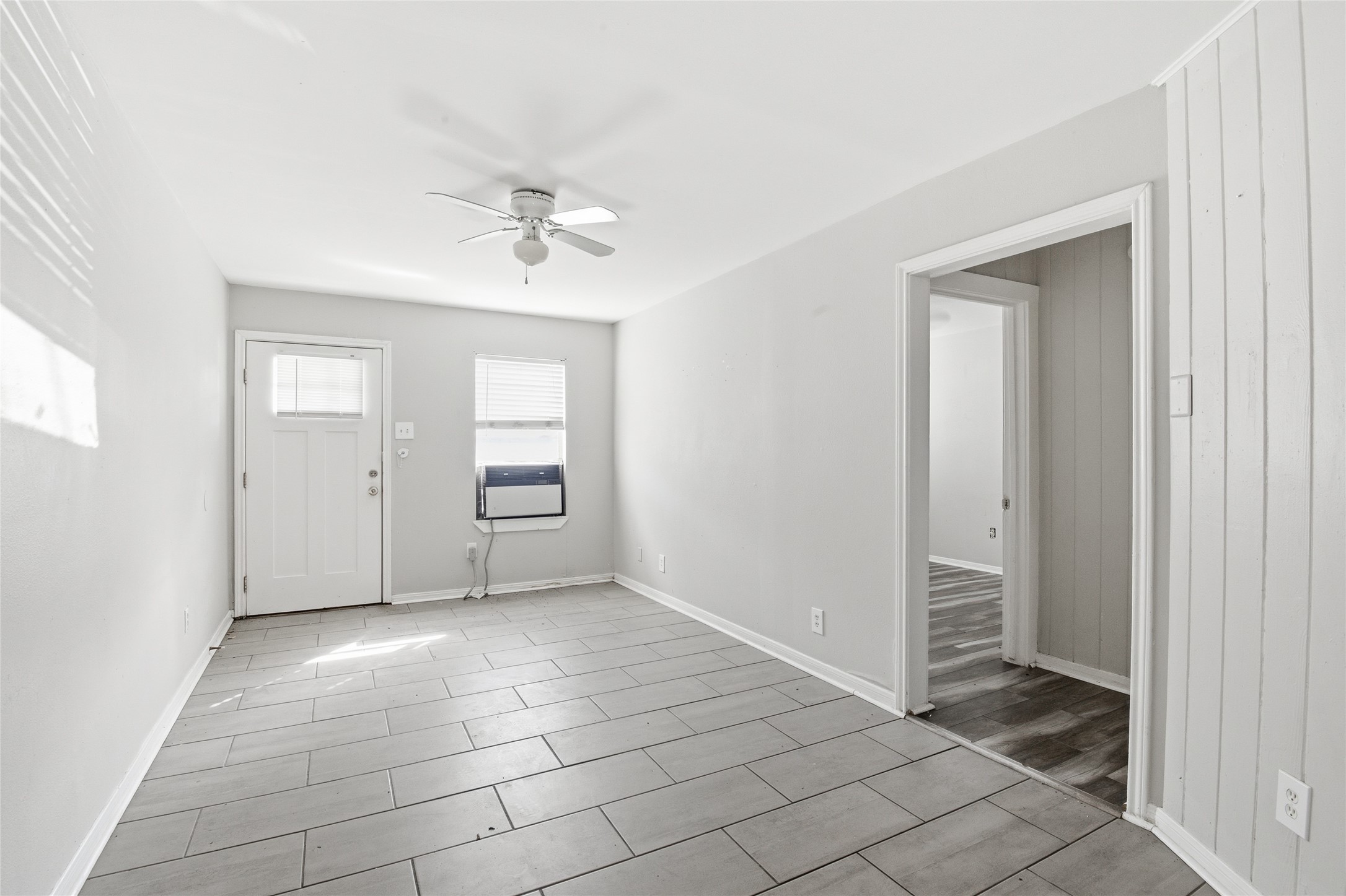 5010 Ennis Street, Unit 3 Houston, TX 77004 - Photo 3 of 12 a view of an empty room and window
