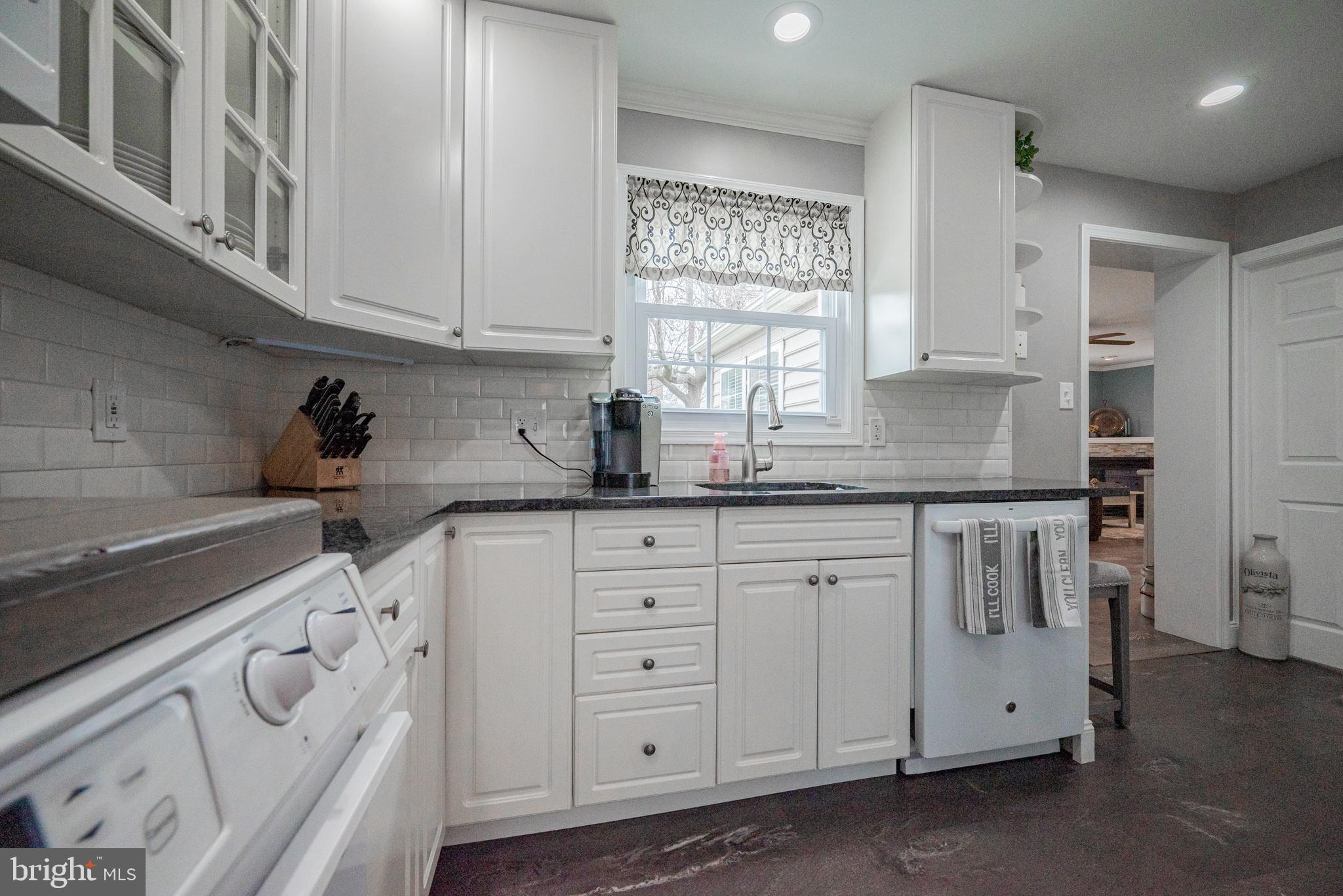245 Waverly Road Wilmington, DE 19803 - Photo 11 of 36