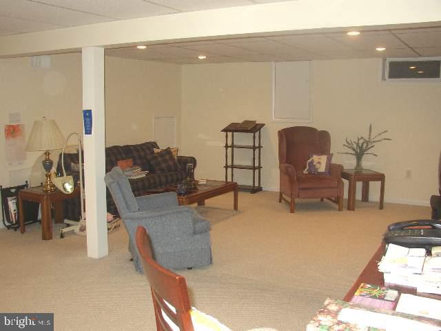 125 Robin Road Hershey, PA 17033 - Photo 5 of 9 Gallery Image 5