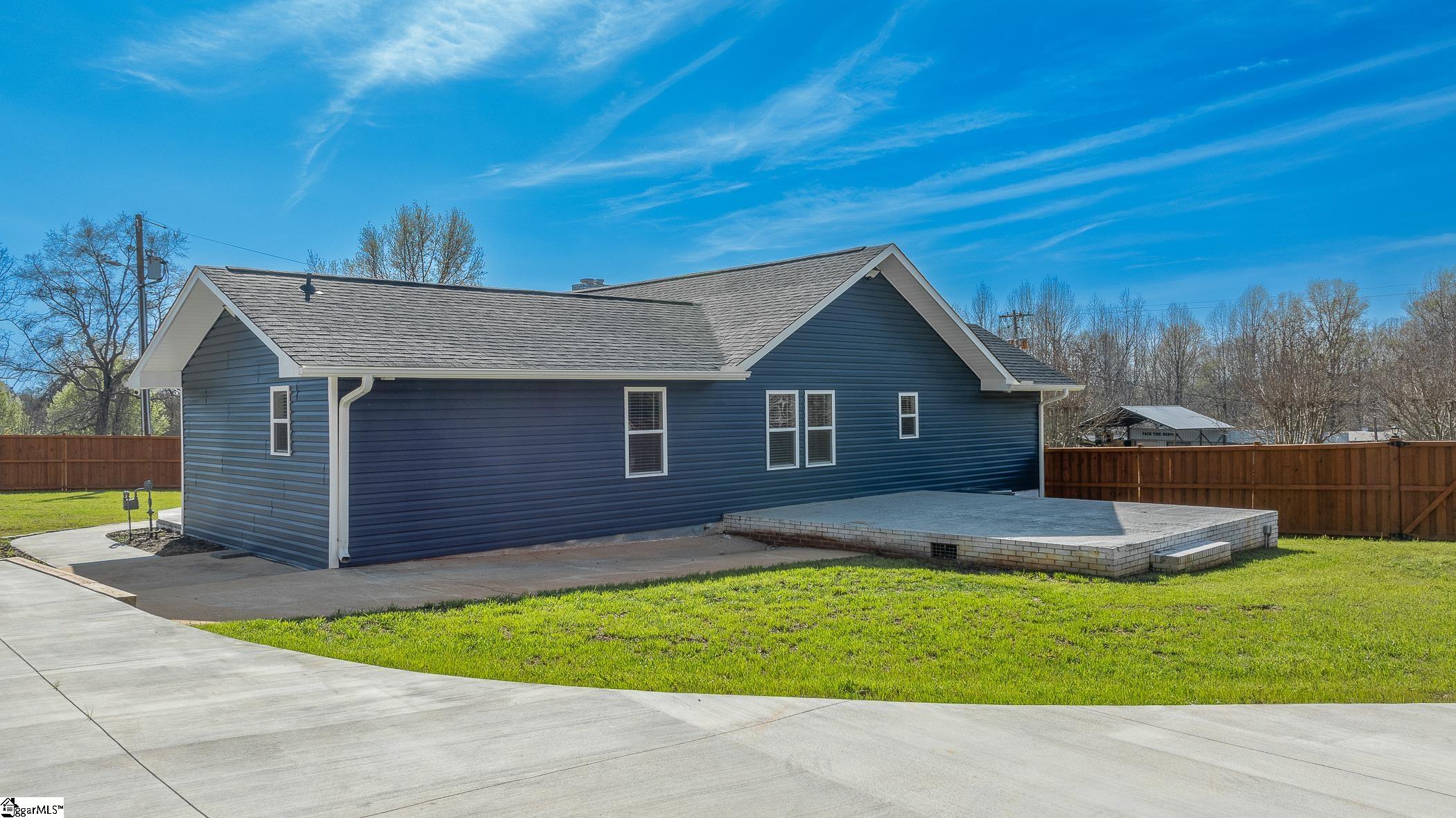 5204 Highway 14 Landrum, SC 29356 - Photo 29 of 36