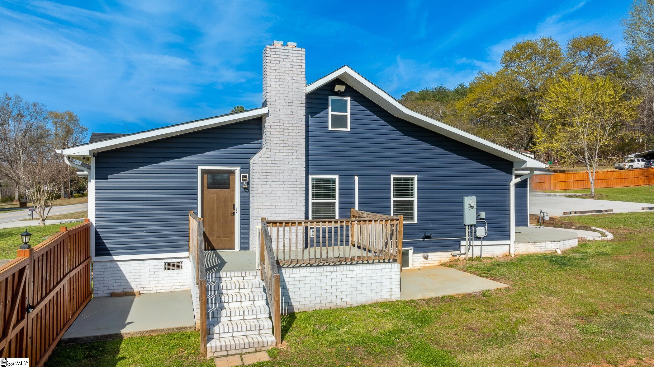 5204 Highway 14 Landrum, SC 29356 - Photo 6 of 36