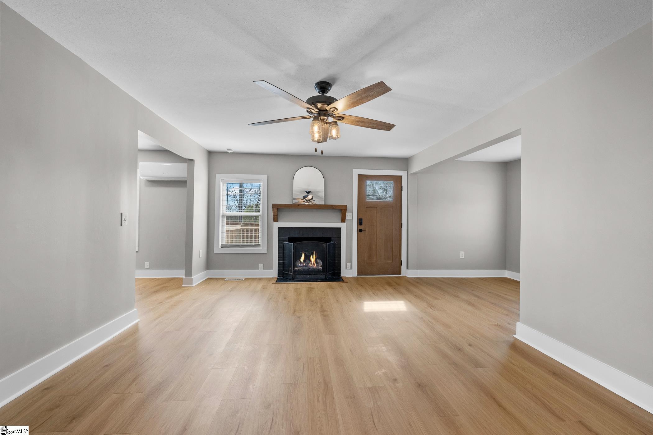 5204 Highway 14 Landrum, SC 29356 - Photo 8 of 36