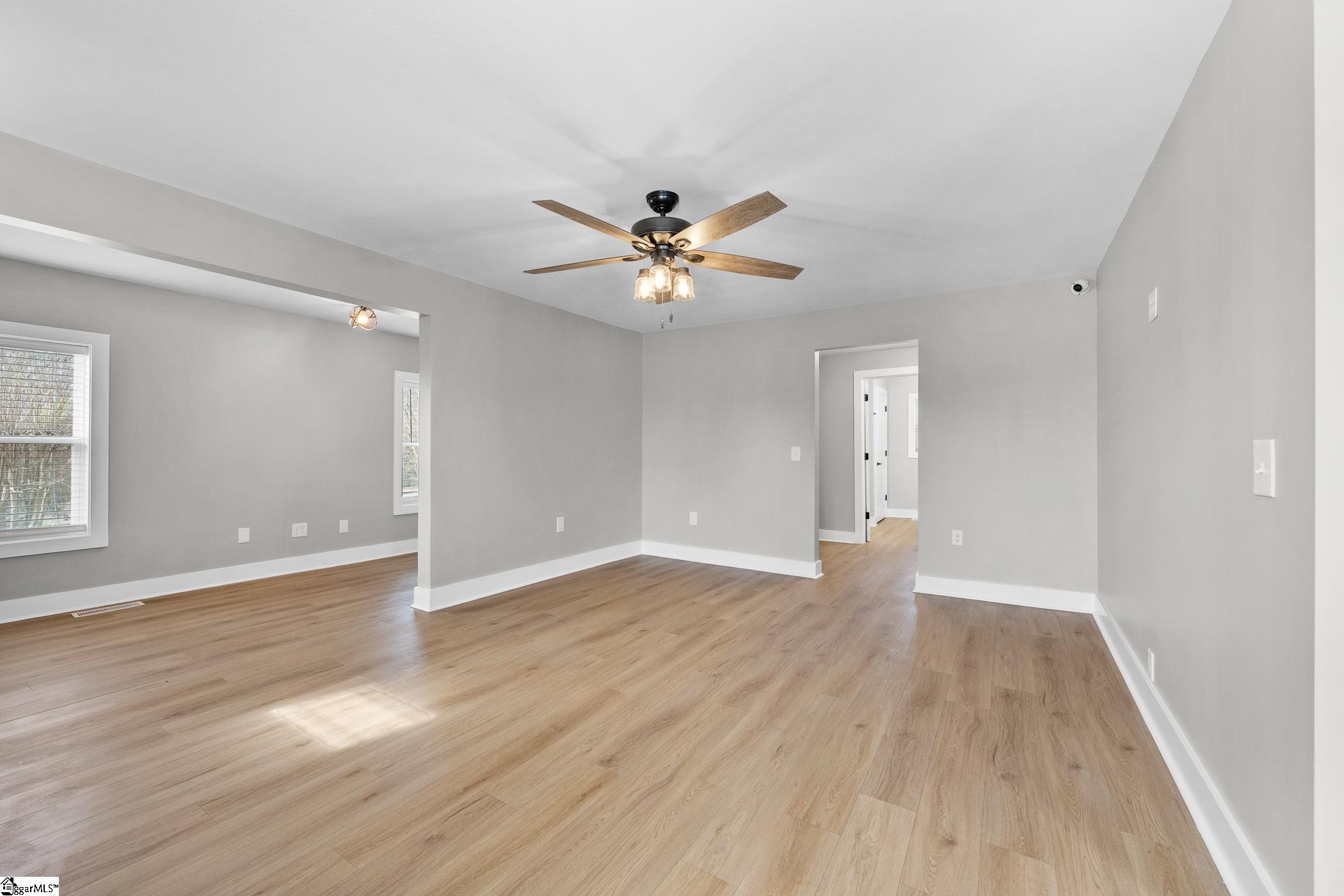 5204 Highway 14 Landrum, SC 29356 - Photo 9 of 36
