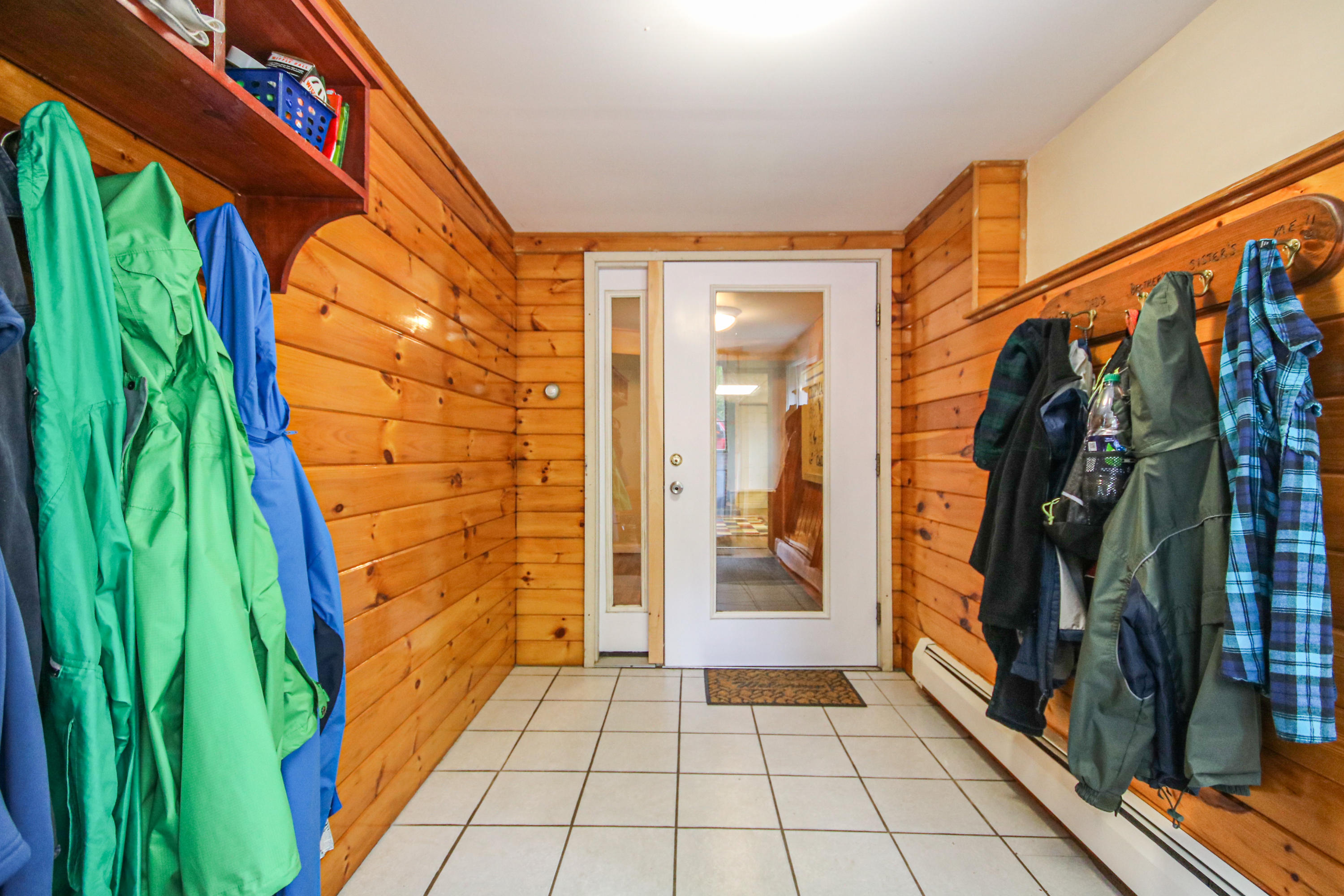 48 Chandler Road New Gloucester, ME 04260 - Photo 12 of 79 48 Chandler Rd New Gloucester - 5Mudroom