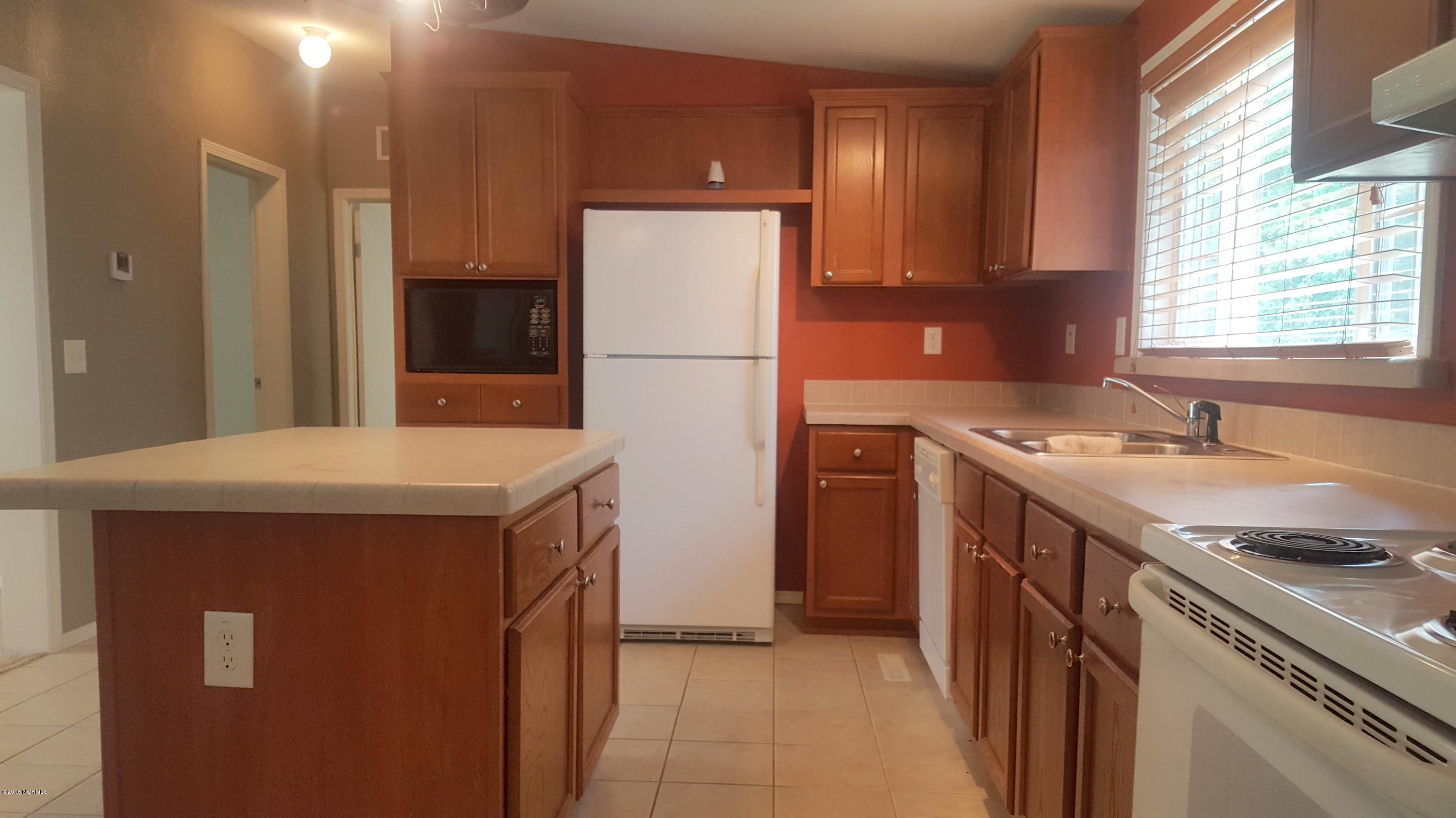 5063 Blueberry Road Currie, NC 28435 - Photo 6 of 11 5063 Blueberry Road Kitchen 2