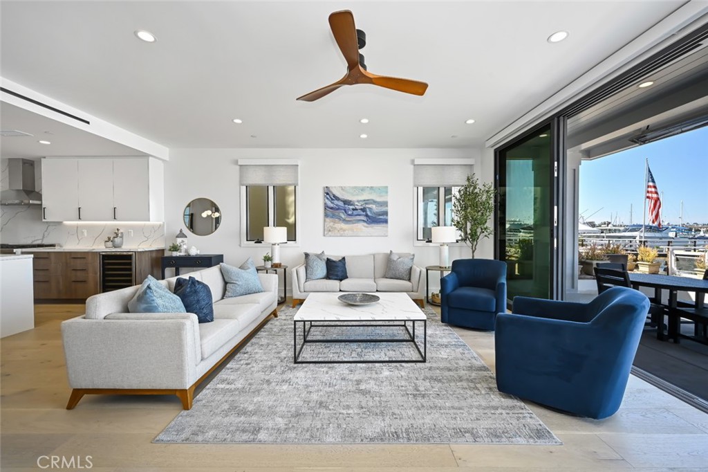 413 Edgewater Place Newport Beach, CA 92661 - Photo 2 of 59