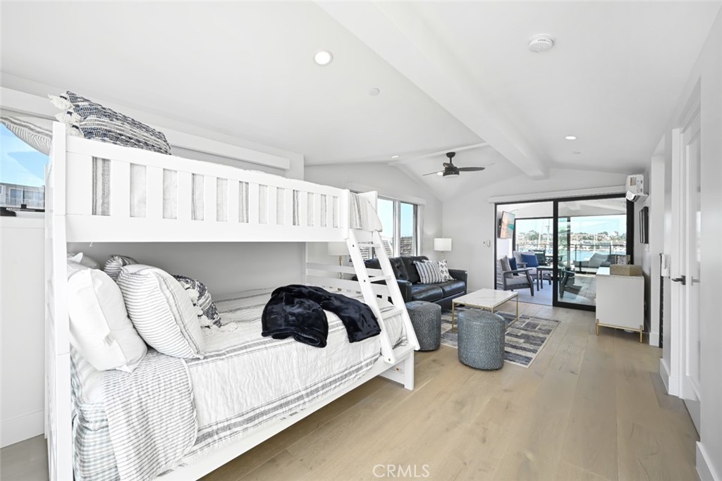 413 Edgewater Place Newport Beach, CA 92661 - Photo 37 of 59