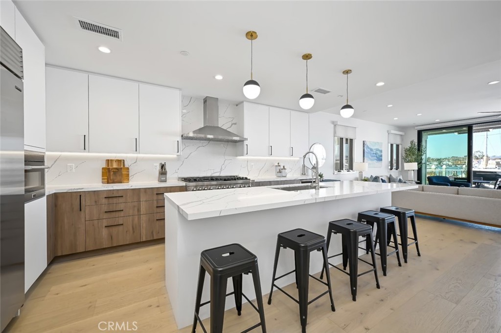 413 Edgewater Place Newport Beach, CA 92661 - Photo 7 of 59