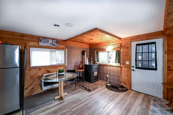 $299,999 | 3 Hollywood Avenue, Raymond, NH 03077