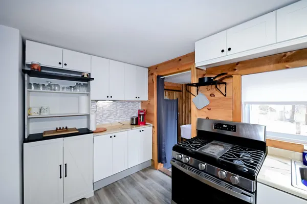 $299,999 | 3 Hollywood Avenue, Raymond, NH 03077