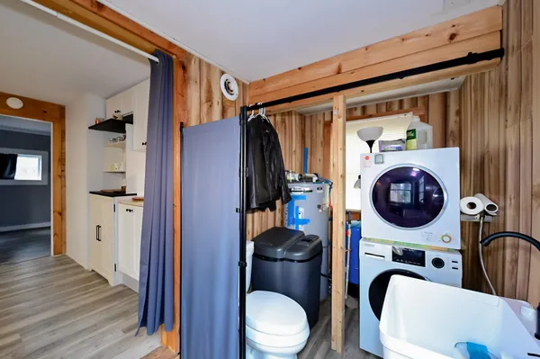 $299,999 | 3 Hollywood Avenue, Raymond, NH 03077