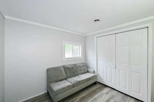 $299,999 | 3 Hollywood Avenue, Raymond, NH 03077